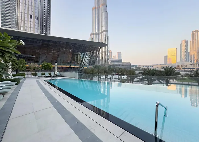 Grandeur 2 Bedroom Apartments I Burj Khalifa & Fountain Views I Free Parking, Gym, Pool, Wi-Fi & Ps5 I By Skyline Serenity